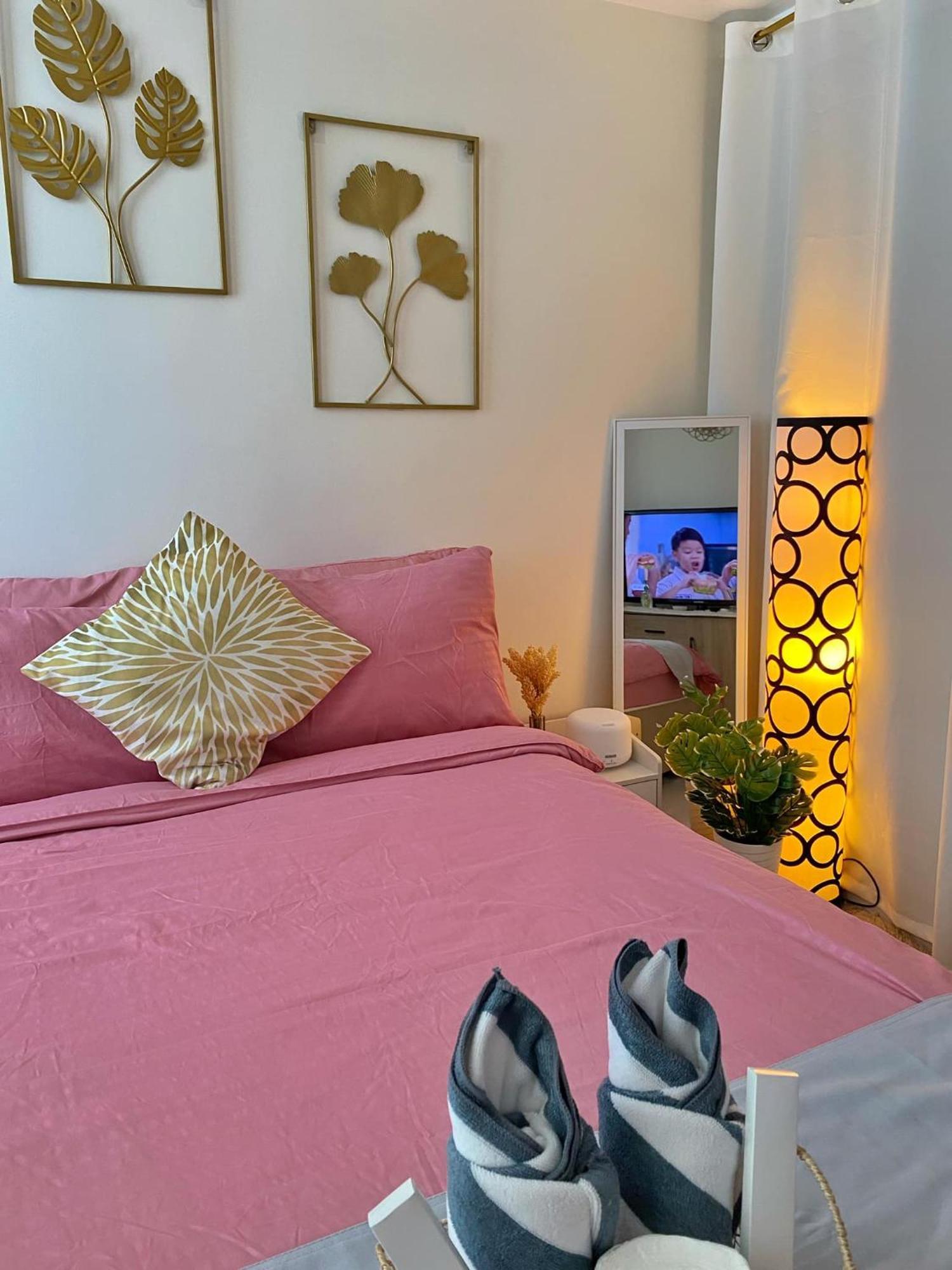 Beach Front Living In The Heart Of The City, Azure Residences Manila Eksteriør bilde