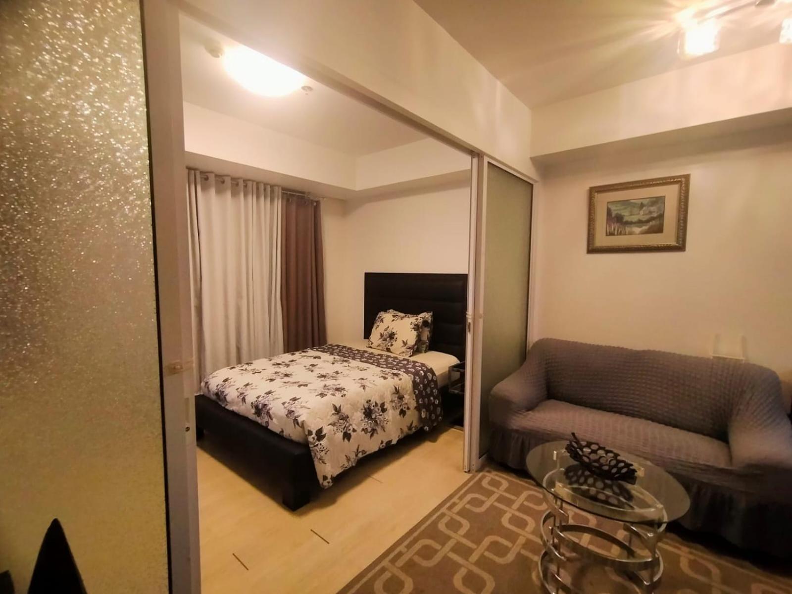 Beach Front Living In The Heart Of The City, Azure Residences Manila Eksteriør bilde