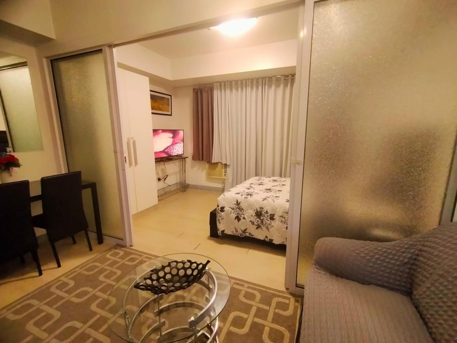 Beach Front Living In The Heart Of The City, Azure Residences Manila Eksteriør bilde