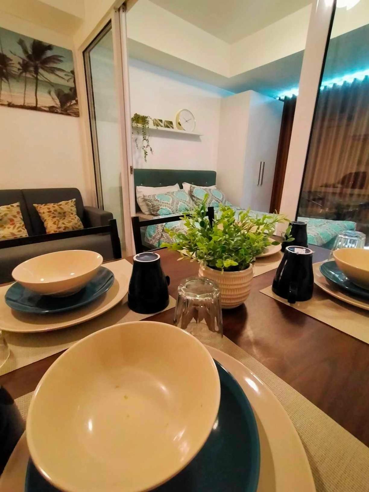 Beach Front Living In The Heart Of The City, Azure Residences Manila Eksteriør bilde